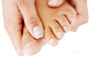 Средство от трещин между пальцами ног
