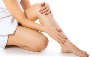 Покраснение ноги ниже колена симптомы
